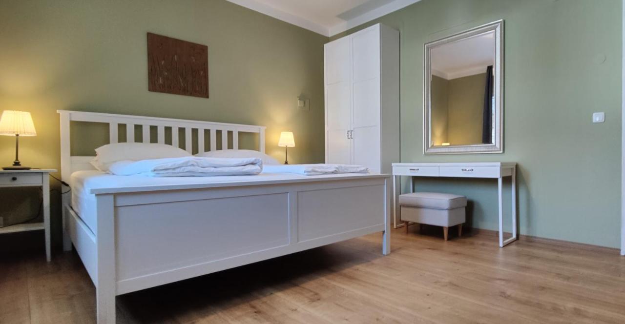 Sabines Apartments Ferienwohnungen Frauenkirchen Zewnętrze zdjęcie